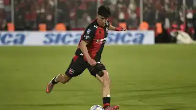Newell's dejó pasar su chance ante Lanús y Ortega no lo ocultó: "Nos queda un sabor amargo"