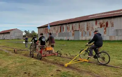 Un pueblo sin tren armó una caravana sobre las vías: el plan que ya tiene fecha