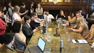 Cuidacoches en Rosario: el Concejo avanza con la ley que los prohíbe y define cómo aplicarla