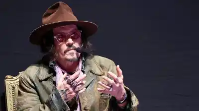 Compró un pueblo abandonado en Francia y gastó US$10 millones: el refugio secreto de Johnny Depp