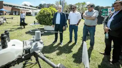 Llaryora apuntó contra el ajuste permanente y lanzó una advertencia: "No te va a quedar nadie"
