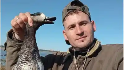 Cazaban patos en la Setúbal y ni los vecinos ni los controles frenaron la escena: ahora piden proteger toda la laguna
