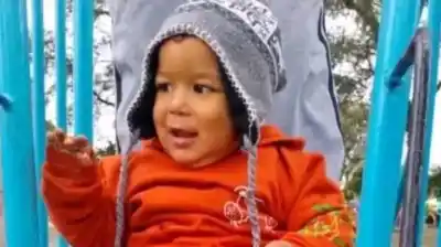 Detuvieron a los padres del bebé hallado en un canal de riego: la autopsia será clave