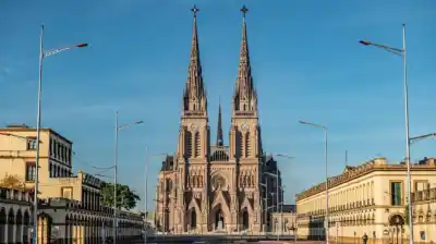 Dormir cerca de la Basílica de Luján: los precios que piden por una noche