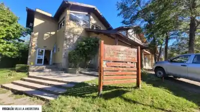Una nena de 3 años murió en una casa de Villa La Angostura: el fiscal ordenó custodiar al único internado