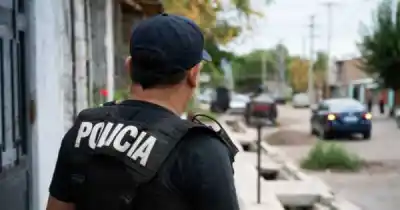Lo esperaron en la calle Río Chico: lo que llevaba encima terminó complicándolo