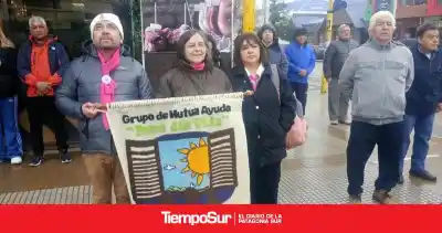 El grupo que acompaña a enfermos de cáncer en Río Gallegos sopla 28 velitas y ya tiene plan para noviembre