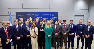 Milei y los gobernadores: la foto de París que todavía no es acuerdo
