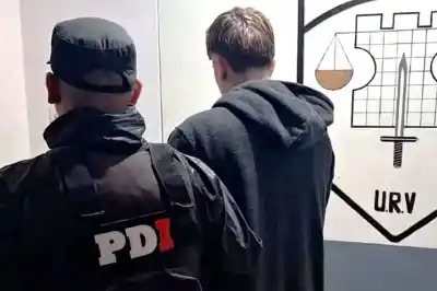 Detienen a un adolescente tras 24 horas de seguimiento: la investigación del tiroteo escolar que apunta a una red internacional
