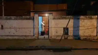 Hallaron un hombre muerto en su casa en el barrio Villa Luján