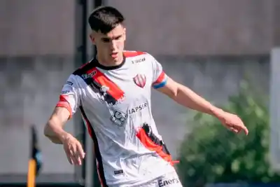 Patronato aguantó hasta el final, pero un gol en el descuento lo dejó al borde del descenso