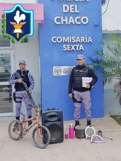 Dos hombres entraron al monte con objetos robados, pero la policía encontró algo más