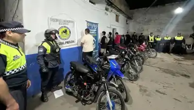 Medianoche en Famaillá: el operativo que terminó con ocho demorados y nueve motos retenidas