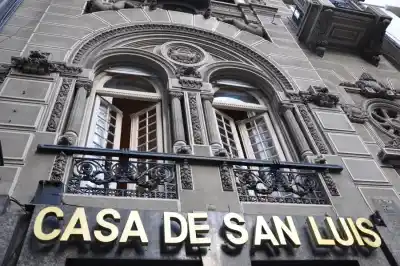 Poggi puso la firma para vender la Casa de San Luis en Buenos Aires: el destino que ya tiene la plata
