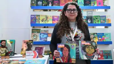 Las "Antiprincesas" que Chirimbote llevó a la Feria del Libro y sorprendieron a Santiago