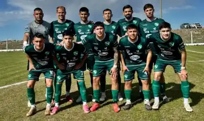 Provincial de Fútbol: Ferro de Pico ya tiene boleto y Costa Brava no suelta la punta