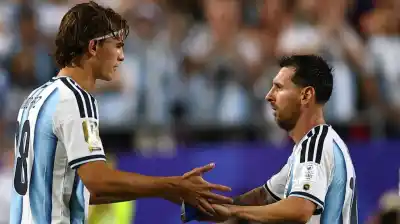 Messi lo llamó en pleno Mundial y le dijo cinco palabras: el consejo que Nico Paz no va a olvidar