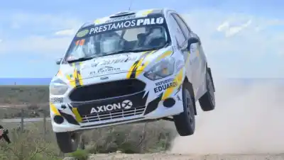 Rally de Catriel: 15 máquinas se quedaron en el camino y un Ford Ka se llevó la general