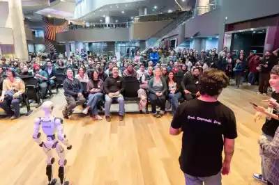 Ushuaia ya tiene su cita con la impresión 3D: más de mil inscriptos y un robot que se robó las miradas