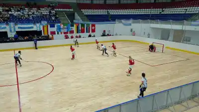 Tres goles de una Julieta imparable: Las Águilas arrancaron los World Skate Games con un 5-1 a Suiza