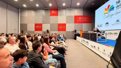 Claudia Piñeiro volvió a Santiago del Estero y presentó su nueva novela: qué hay detrás de "El canto invisible"
