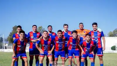 El "León" no pudo ganar, pero la noche terminó con los dos de Catamarca adentro