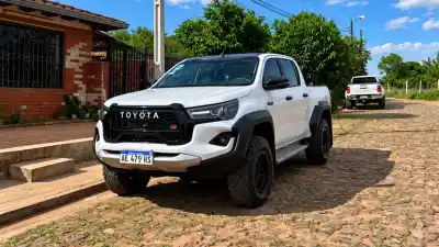 Estacionó la Hilux para ir a elegir a la Flor Chaqueña y volvió sin camioneta
