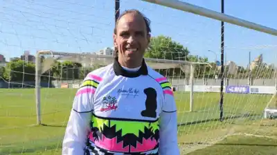 Un club de fútbol responde a las acusaciones sobre una deuda millonaria de su exentrenador
