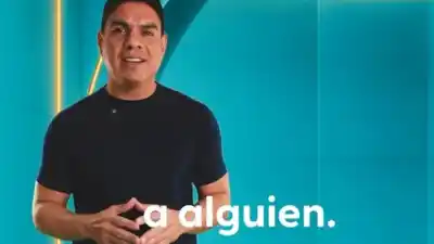 El video del ministro con un carpincho hecho con IA desató una ola de críticas: "Tiene que priorizar el barrio"