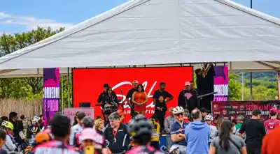 Más de 450 bikers se subieron a la bici por una causa que toca a miles en Salta