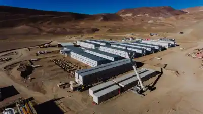 Vicuña: dos UTE se pelean por el contrato que moverá a miles de mineros
