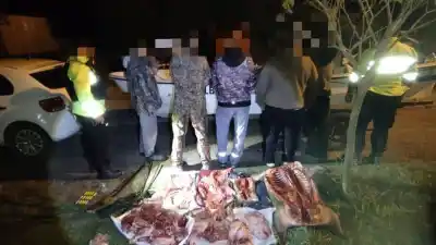 Cazaban de noche en la Ruta 1: los frenó un control y la lancha los delató