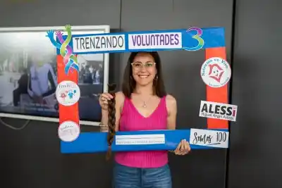 San Juan: la campaña solidaria que ya reunió siete kilos de cabello en una sola jornada