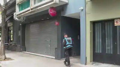 La sacaron del edificio vestida de policía: la testigo clave del crimen de Palermo
