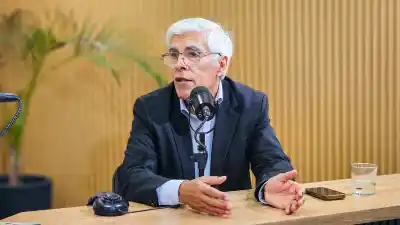 El rector de la UNCA apuntó contra Nación por los fondos y se plantó frente a un gremio docente