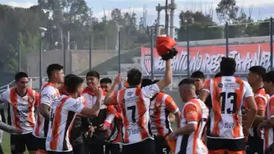 Le sacaron tres puntos por un jugador habilitado y el presidente estalló: "Depende el club"