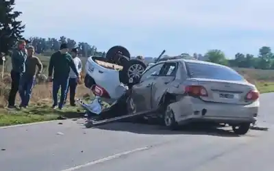 Dos autos chocaron de frente en la Ruta 65 y no quedó nadie para contarlo