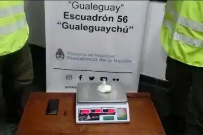 Gendarmes lo pararon en la Ruta 12 y él mismo confesó lo que llevaba en el bolsillo
