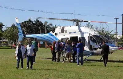 Helicóptero sanitario rescata a pobladores aislados por intensas lluvias en el sur provincial