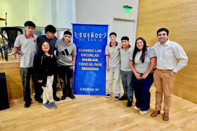 Los pibes de Villa Mercedes que hicieron temblar Córdoba con su radio de rock