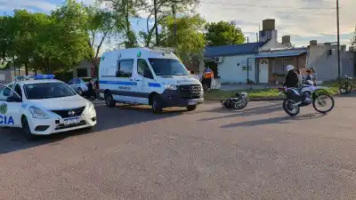 Chocaron en una esquina de General Pico: la ambulancia llegó por tres personas, pero el final fue otro