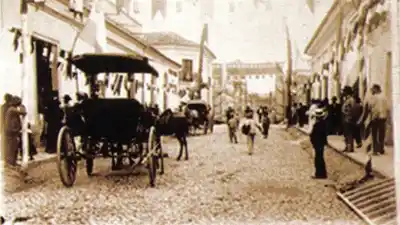 Caminar por el centro de San Salvador es pisar un Jujuy que no aparece en los mapas