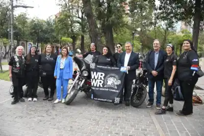 Las Guardianas volvieron a Santiago con un logro internacional y la intendente las recibió
