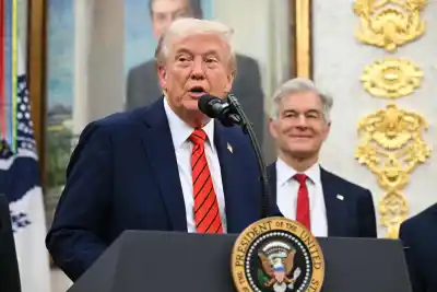 Trump activa un pago de US$90 para jubilados: quiénes lo cobran y quiénes quedan afuera