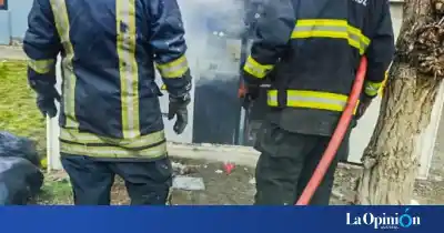 Un transformador se encendió a metros de la Escuela 33: el operativo que activó a los bomberos
