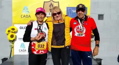 Salteños de 60 años subieron al podio en Chile y San Luis: la historia detrás de cada medalla