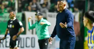 Almirón no se guardó nada: el mensaje que dejó tras el empate con Banfield