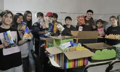 La Agrotécnica hizo una colecta y un desayunador recibió algo más que alimentos