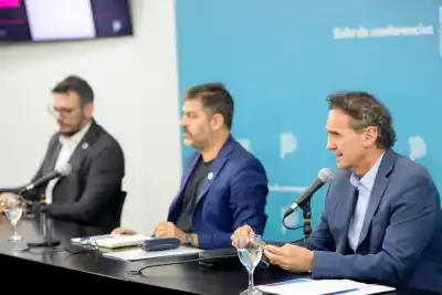 Katopodis pide veedores tras denunciar modificaciones sospechosas en licitación vial