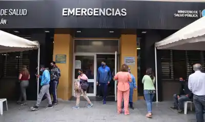 Un policía fue baleado en su garita de El Bajo: la hipótesis que apunta a un compañero